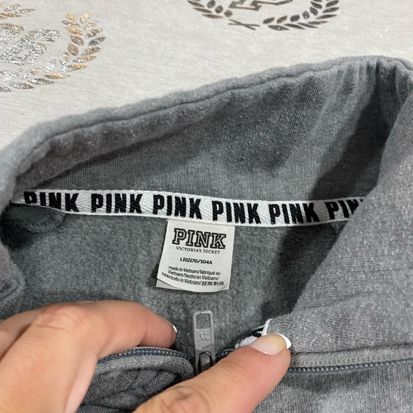 🚫SOLD🚫 VS PINK FLORAL BLING SET W/ 🆓 NWT HOODIE LARGE - Picture 9 of 9